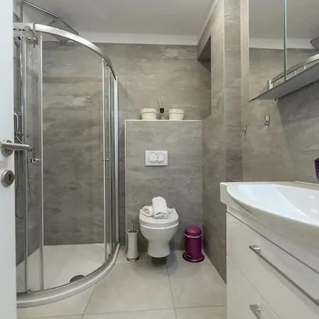 Apartment Luxury Purple Summer Sea View