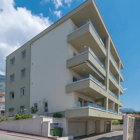 Apartment Luxury Purple Summer Sea View