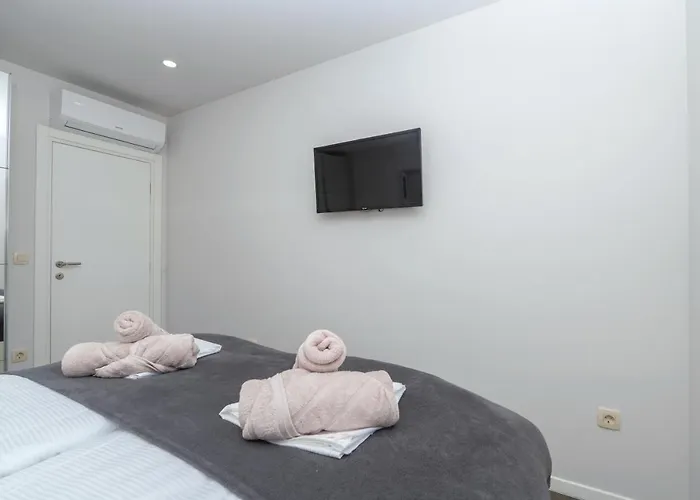 Luxury Purple Summer Sea View Apartamento Makarska