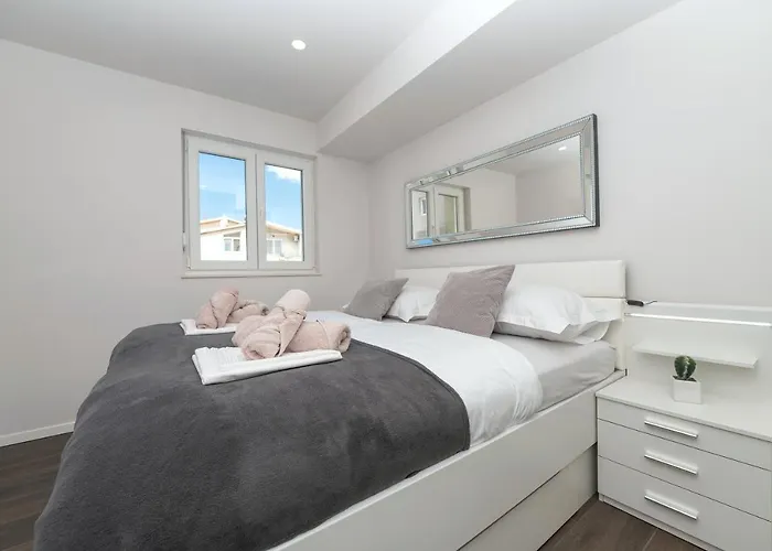 Luxury Purple Summer Sea View Apartamento