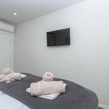 Luxury Purple Summer Sea View Apartment Makarska