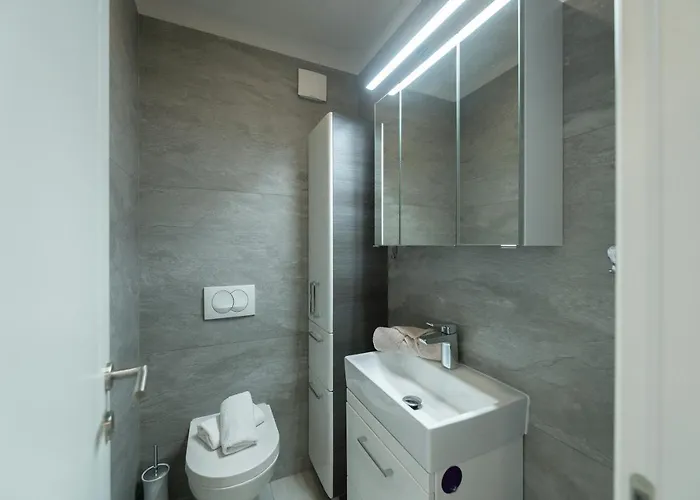 Luxury Purple Summer Sea View *